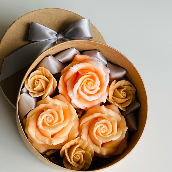 Soap Flowers - Picture 7 of 7